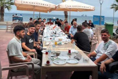 AK Parti Çiftlikköy Teşkilatı gençlerle kahvaltıda buluştu