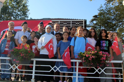 TCG Anadolu ve TCG Heybeliada’dan görkemli selamlama