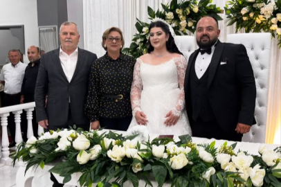 Armutlu’da Yılmaz Karabacak ve Kübra Talay çiftinin mutlu günü