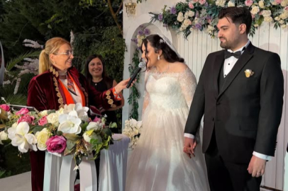 Başkan Fazlaca, Tuğçe ve Enes Yıldız Çiftinin nikahını kıydı