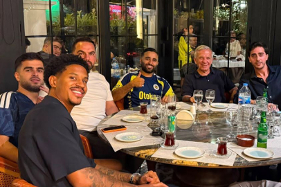 Yakup Koçal Fenerbahçeli Oosterwolde ile buluştu