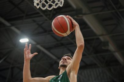 Yalova Haremspor Gaziantep Basketbol'u 76-70 mağlup etti