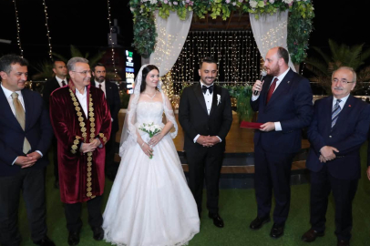 Büyükgümüş, Basın Danışmanının nikah şahidi oldu