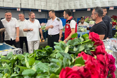 İlmeç ve Altın, çiçek mezadını inceledi