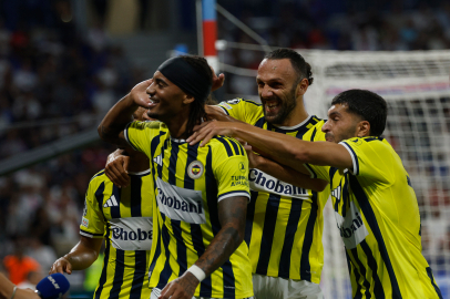 Fenerbahçe Devler Ligi biletini aldı! Yalovalı taraftarlar coşkuyla kutladı