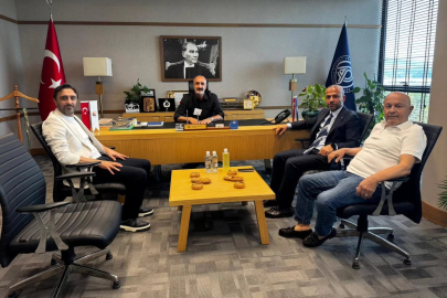 AK Parti yönetimi Abdurrahman Tutuğ’u ziyaret etti