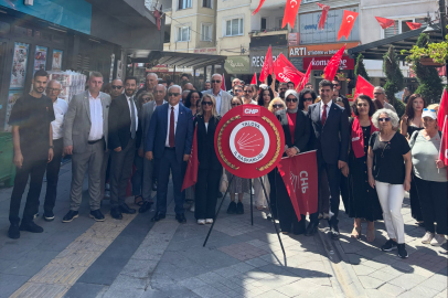 CHP ve Yeni Parti’den alternatif kutlama