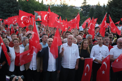 Muharrem İnce Balıkesir’de "Bayrak Yürüyüşü"ne katıldı