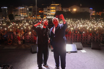 Zafer Bayramı coşkusu Burak Kut konseriyle taçlandı