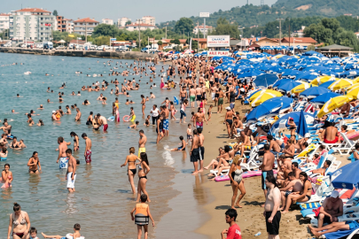 Çınarcık'ın günübirlik nüfusu 400 bini geçiyor