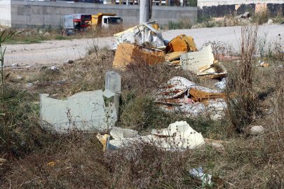 Yalova Belediyesi’nden Kirazlı Sanayi Sitesi’nde çevre temizliği ve denetim çalışması