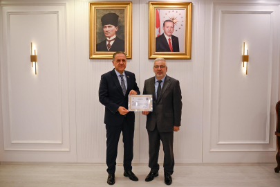 Yılmaztürk’ten Vali Usta’ya veda ziyareti