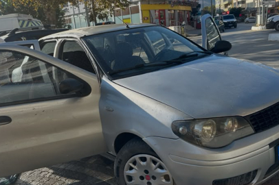 Armutlu’da park halindeki araçta yangın çıktı