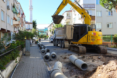 Yalova Belediyesi sahada çalışmalarını sürdürüyor