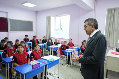 Bakan Tekin’den Yalova’da okul ziyareti