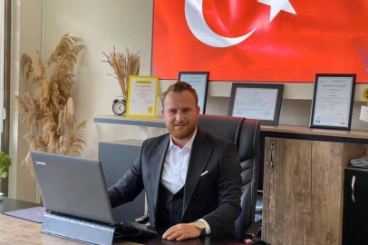 Samet Demirci CHP Altınova ilçe başkanı oldu