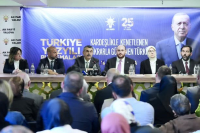 Bakan Yusuf Tekin AK Parti ve MHP İl Başkanlığı’nı ziyaret etti