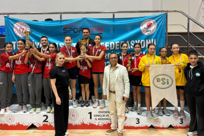 Yalova Belediyespor kürsüye ambargo koydu