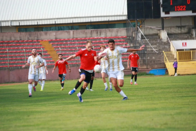 Yalova FK, evinde son dakikada geri döndü