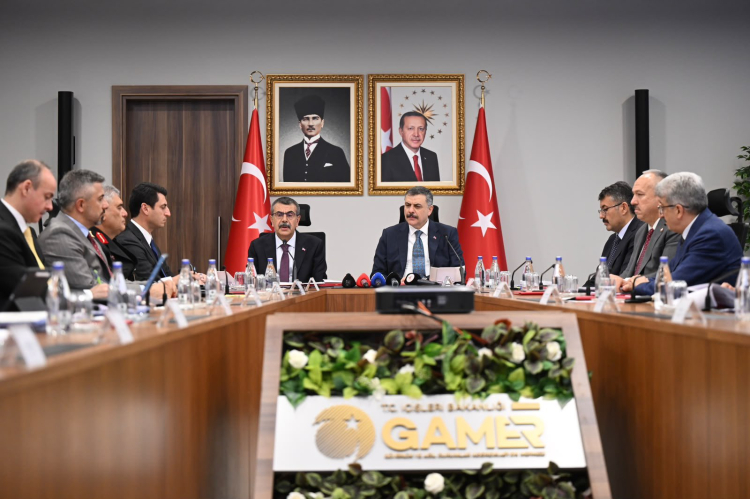 Yalova Valisi Dr. Ahmet Hamdi Usta Toplantısına katıldı