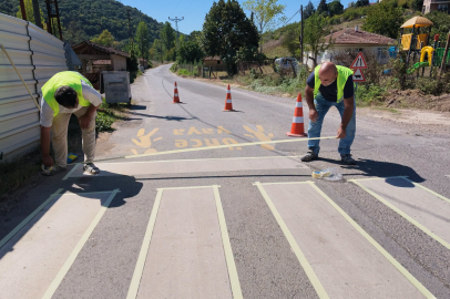 Yalova’da köylerde yaya çizgileri yenilendi