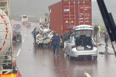Yalova'da korkunç trafik kazası!