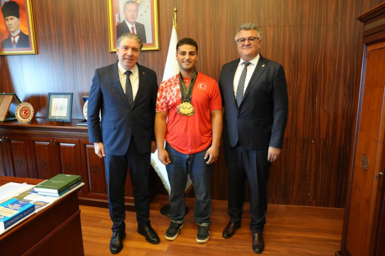 alova’yı ve ünYalup Emre Budak iversiteyi uluslararası arenada başarıyla temsil ederek büyük bir gurur yaşattı
