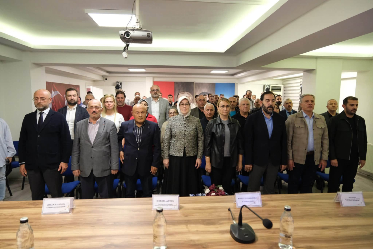  AK Parti Yalova İl Danışma Kurulu Toplantısı, İl Başkan Vekili Nusret Karaalioğlu başkanlığında geniş katılımla gerçekleştirildi. 