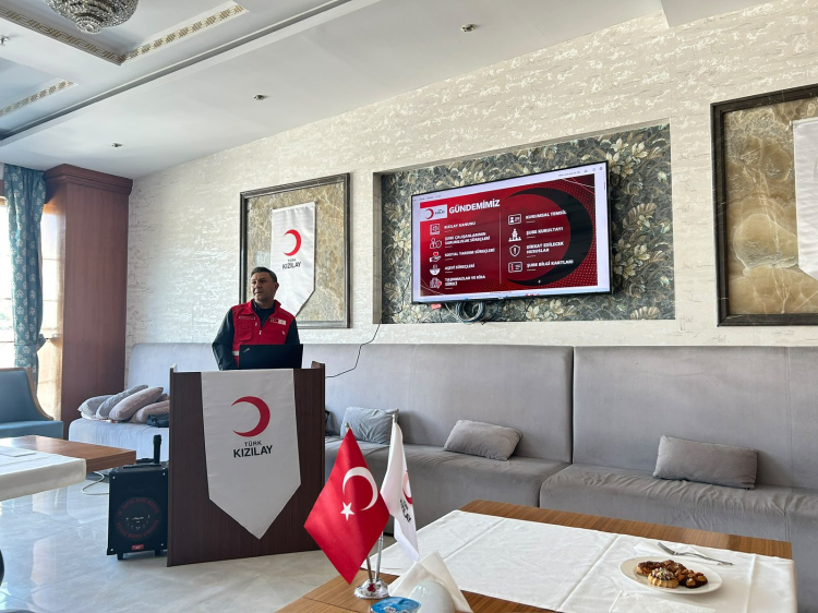 Türk Kızılay Denetim Kurulu Başkanı Prof. Dr. İsmet Durmuş’un katılımıyla, Yalova il merkezi ve ilçe şubelerinin yer aldığı Kızılay İl Koordinasyon Toplantısı yapıldı.