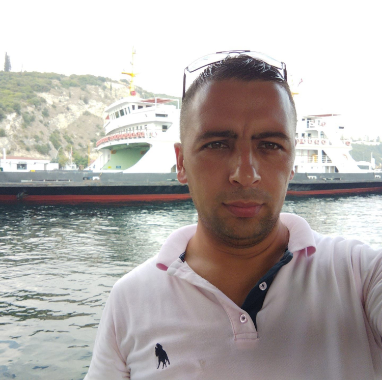 Elmas Huysal’ın (39) korkunç kazada ağır yaralanarak Yalova Devlet Hastanesine sevk edildi