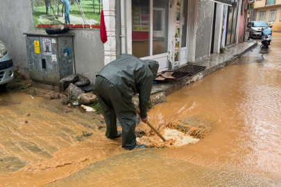 Yalova'da yağmur sonrası kabus: sokaklar göle döndü!