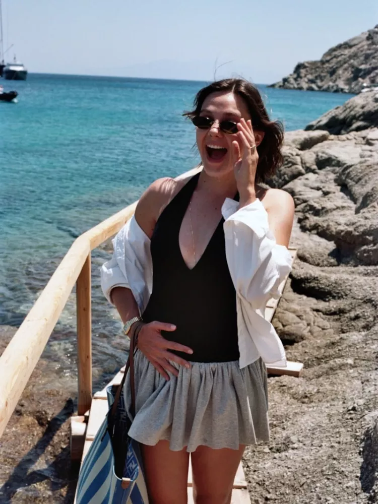 Ünlü oyuncu Alina Boz anne oluyor.