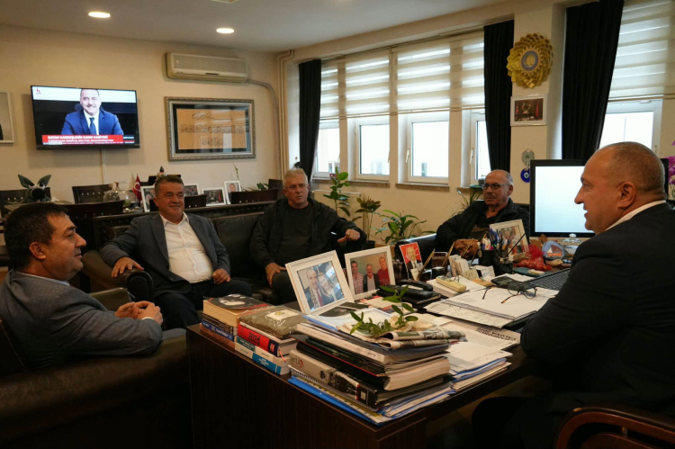 Yalova Kivi Festivali hakkında karşılıklı bilgi alışverişlerinde bulunuldu .