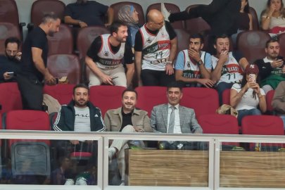 Başkan Tutuğ Yalova Haremspor maçını tribünde izledi