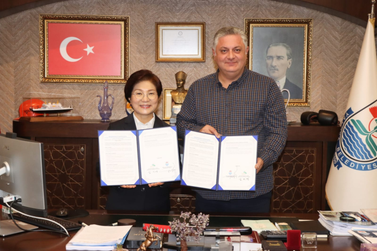 Yalova Belediye Başkanı Mehmet Gürel, Kore Cumhuriyeti heyetini Yalova’da ağırlamaktan duyduğu memnuniyeti dile getirdi.