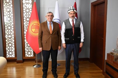Yalova Üniversitesi Rektör Yardımcısı Külekçi’den Manas Üniversitesi’ne iş birliği ziyareti