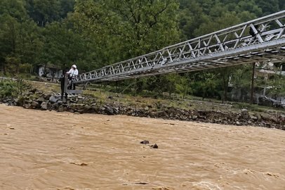 Teşvikiye’de taşan derinin üzerinde nefes kesen kurtarma operasyonu!