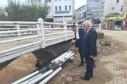 Yalova’da sel sonrası Becan ve Tutuğ, afet bölgesini ziyaret etti