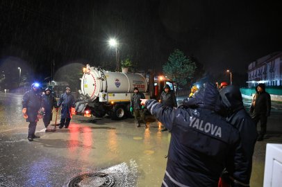 Yalova Belediyesi tüm gücüyle sahadaydı