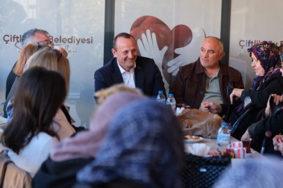 Çiftlikköy Belediye Başkanı Adil Yele, 500 Evler Mahallesi sakinleriyle buluştu
