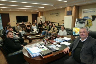 Üniversiteli gençlerden  Yalova Belediye Başkanı Mehmet Gürel’e ziyaret