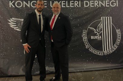 Yalova Beşiktaşlılar Derneği Başkanı Kurtul Cumhuriyet Balosuna Katıldı