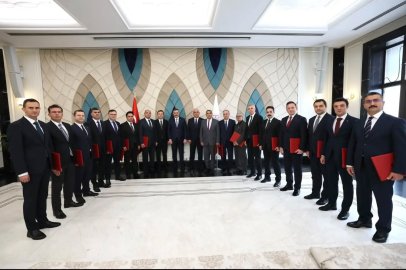 Altınova Kaymakamı Bayram’a Bakan Çiftçi’den Başarı Belgesi
