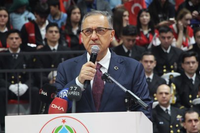 Yalova’da Cumhuriyet coşkusu salona sığmadı!
