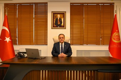 Yalova Valisi Dr. Ahmet Hamdi Usta, “Kızılay insanlığa hizmetin adıdır”