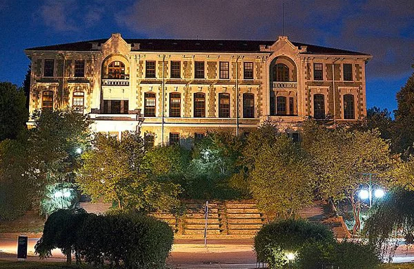 Boğaziçi Üniversitesi 17 öğretim üyesi alıyor