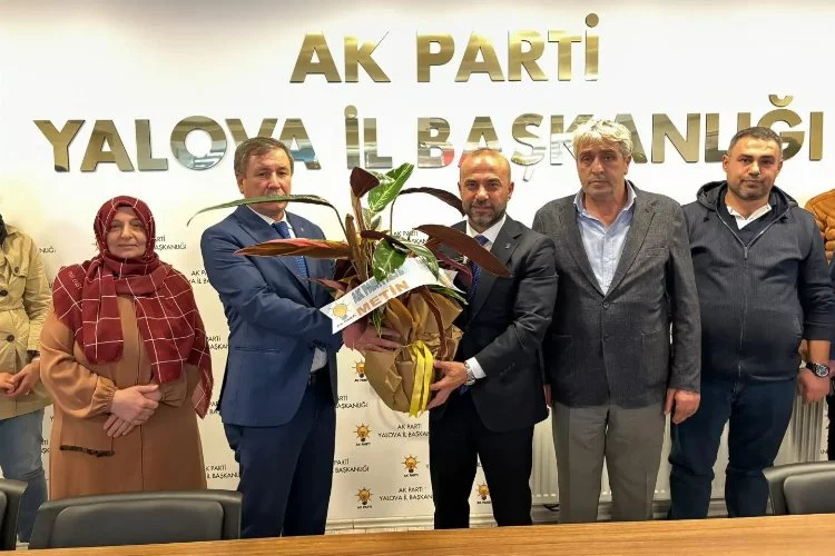 AK Parti Altınova İlçe Başkanı Metin Bülbül Umut Güçlü’ye ziyarette bulundu