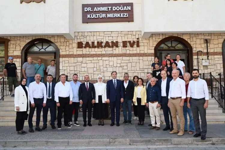 AK Parti Genel Başkan Yardımcısı Zafer Sırakaya Yalova Bal-Göç Derneği’ni ziyaret etti