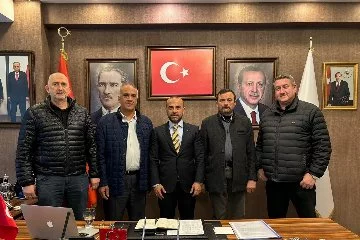 AK Parti Yalova İl Başkanlığı’na Muhtarlardan Ziyaret