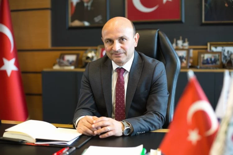 Altınova Belediye Başkanı Dr. Metin Oral, “Yeni yıl, hayırlar getirsin”